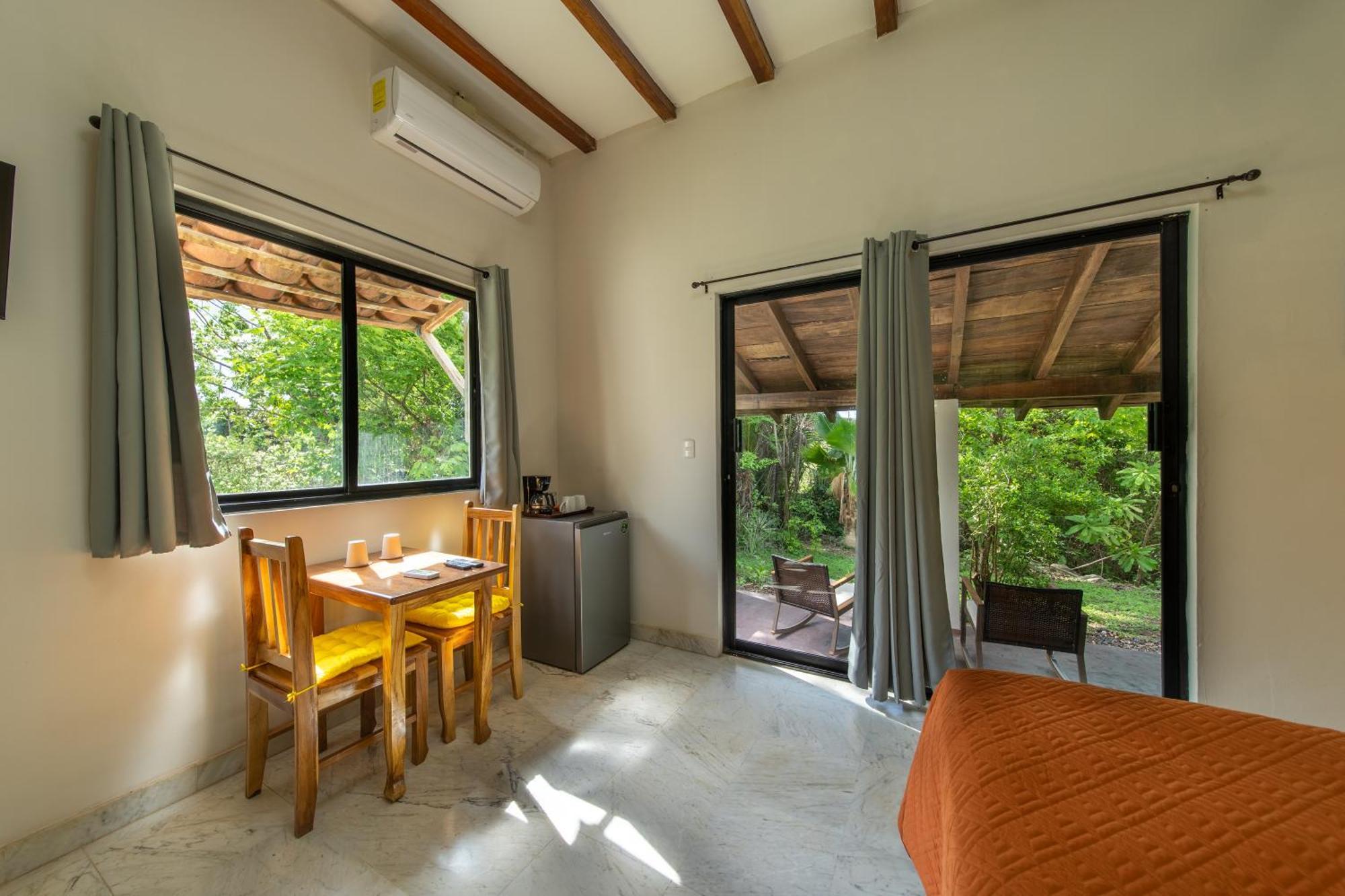 Pedasi Town Zenquility Inn & Tavern المظهر الخارجي الصورة