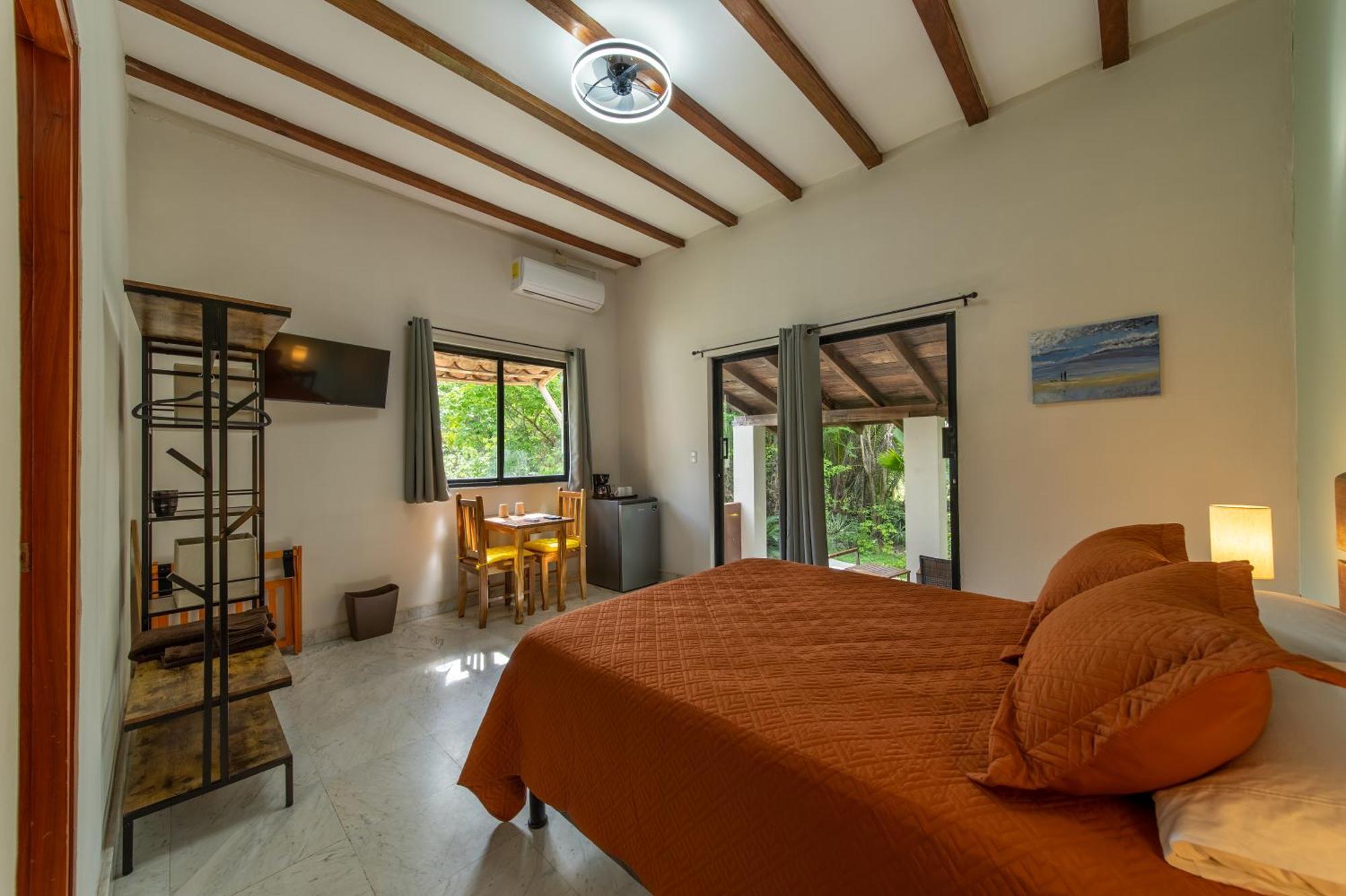 Pedasi Town Zenquility Inn & Tavern المظهر الخارجي الصورة